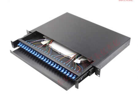 抽拉式24口光纤终端盒